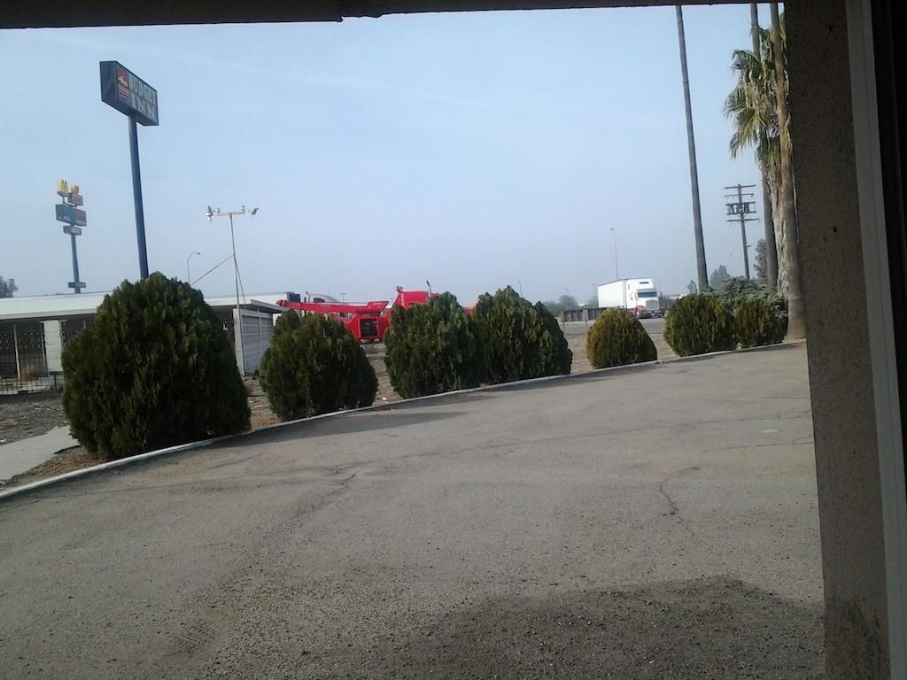 Budget Inn Tulare Exterior foto