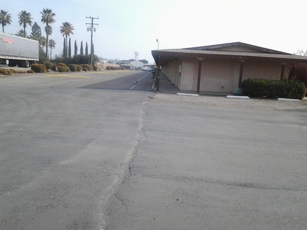 Budget Inn Tulare Exterior foto