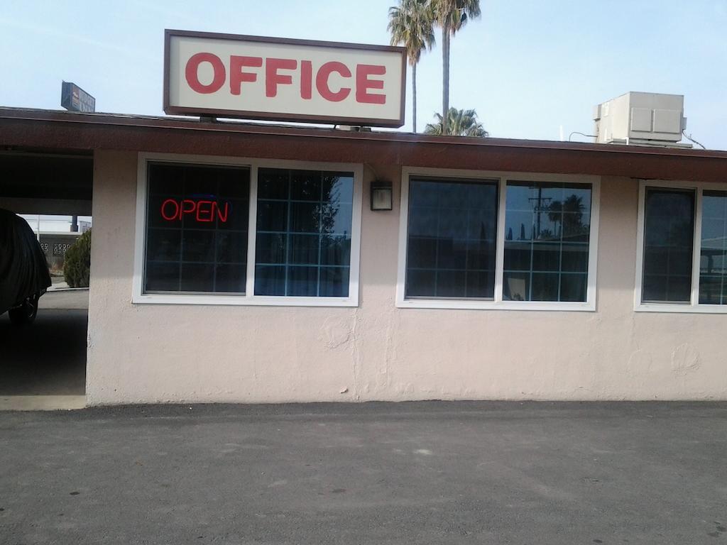 Budget Inn Tulare Exterior foto